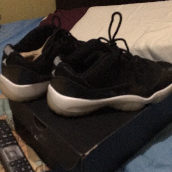 Jordan shoes - Picture 3 of 5